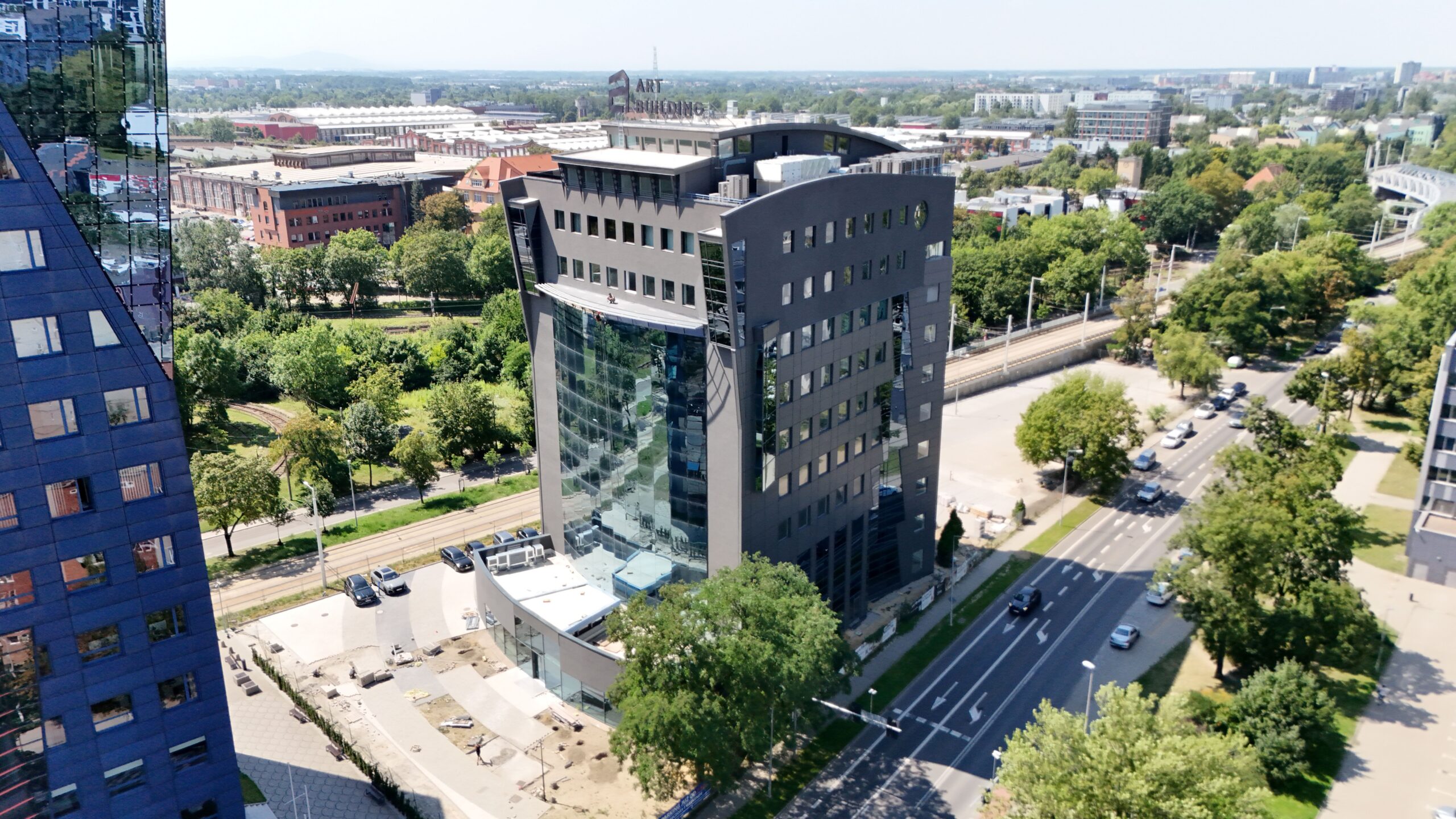 BIUROWIEC ART TOWER