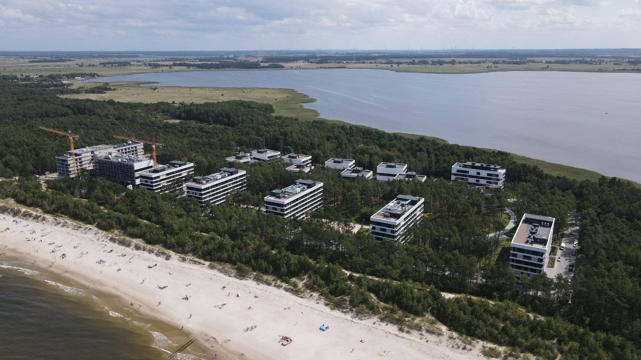 SHELLTER HOTEL & APARTMENTS