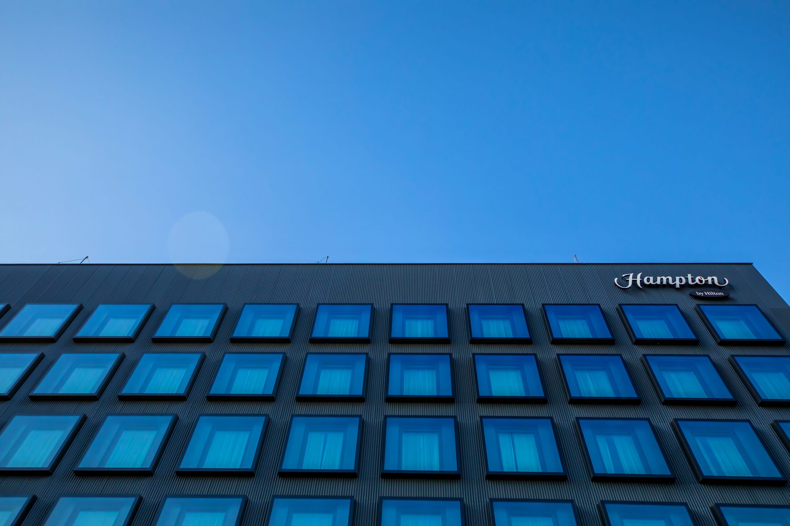 HOTEL HAMPTON BY HILTON